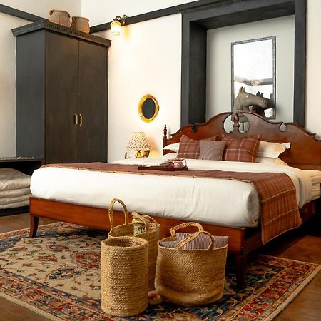 Ilbert Manor Hotel Mussoorie Ngoại thất bức ảnh