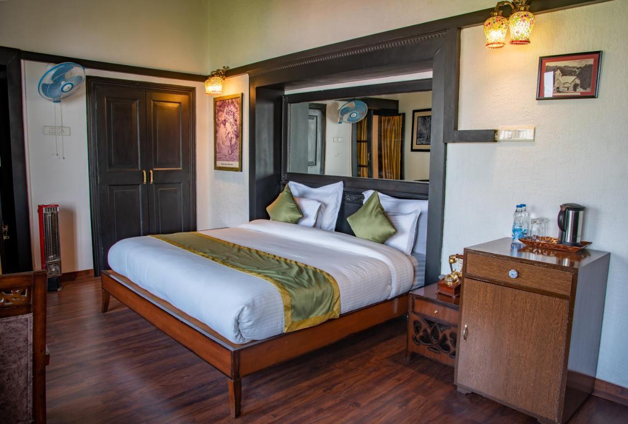 Ilbert Manor Hotel Mussoorie Ngoại thất bức ảnh