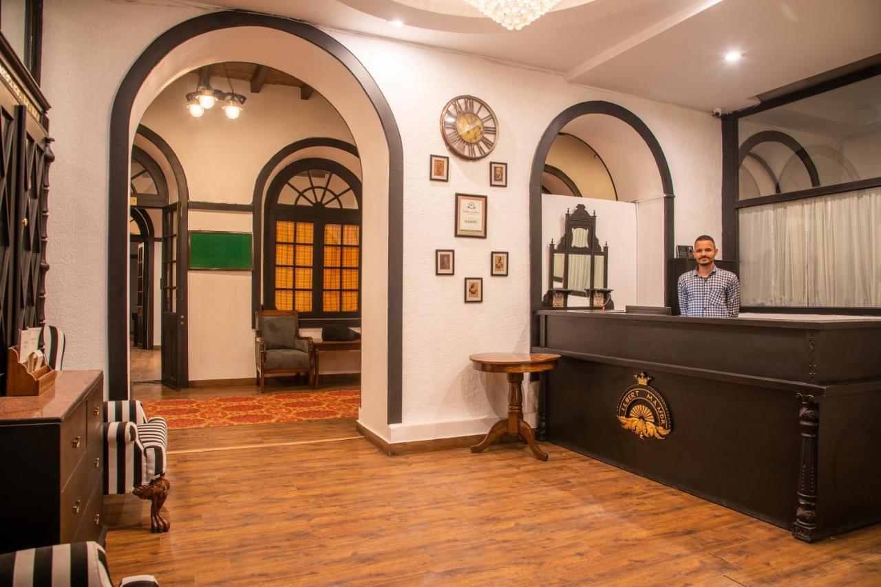 Ilbert Manor Hotel Mussoorie Ngoại thất bức ảnh