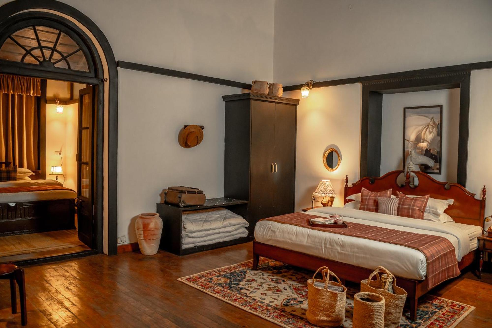 Ilbert Manor Hotel Mussoorie Ngoại thất bức ảnh