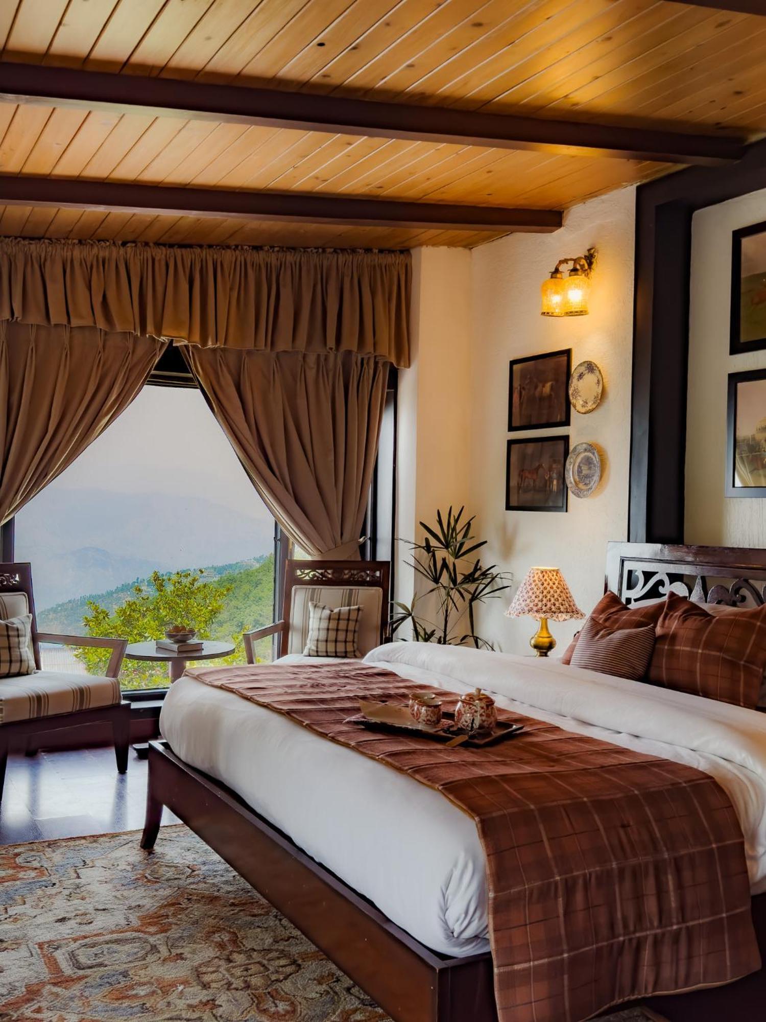 Ilbert Manor Hotel Mussoorie Ngoại thất bức ảnh