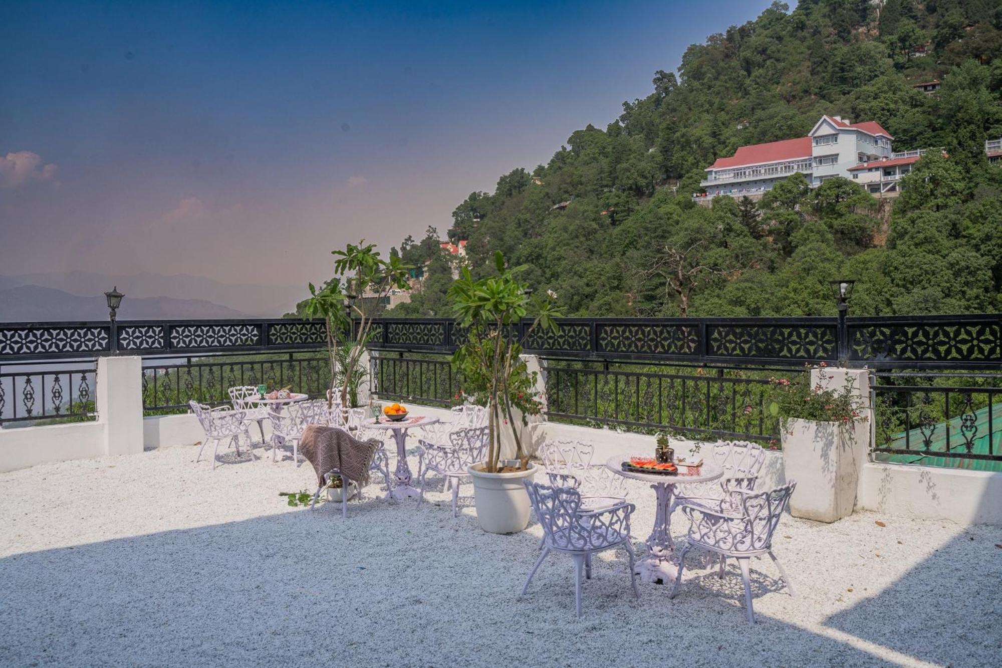 Ilbert Manor Hotel Mussoorie Ngoại thất bức ảnh